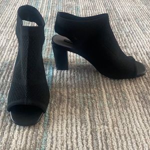 French Connection Peep Toe Block Heels NWT